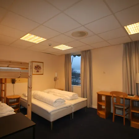 Storstua Omsorgs- Og Konferansesenter فندق Royken