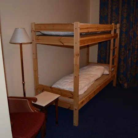 Storstua Omsorgs- Og Konferansesenter فندق Royken